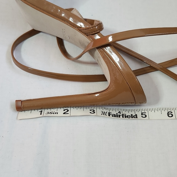 Steve Madden Uplift Heels Heeled Sandals Ankle Wrap Ties Camel Patent Leather - Picture 12 of 13